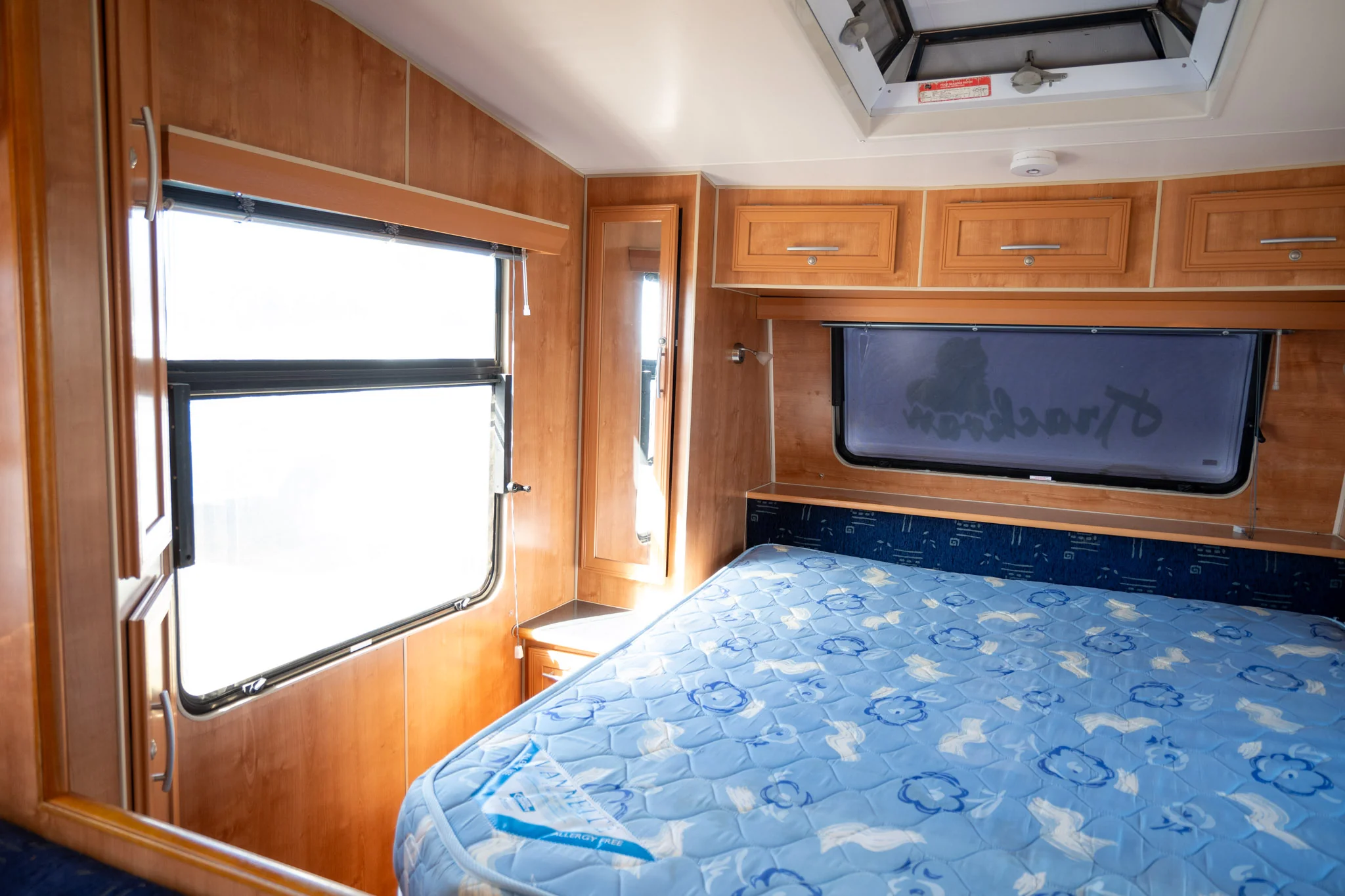 2009 Lotus Trackvan 19.5ft - Image 9