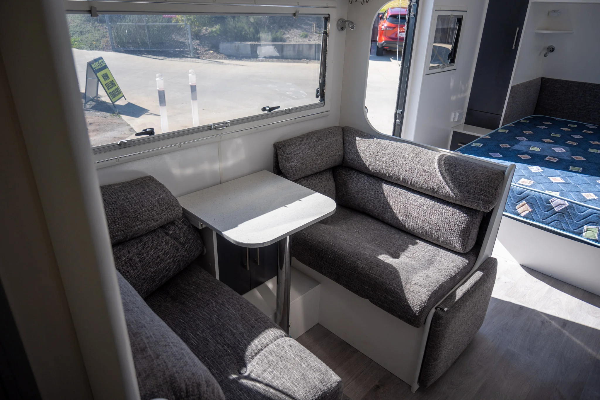 2019 New Age Manta Ray 18ft - Image 8