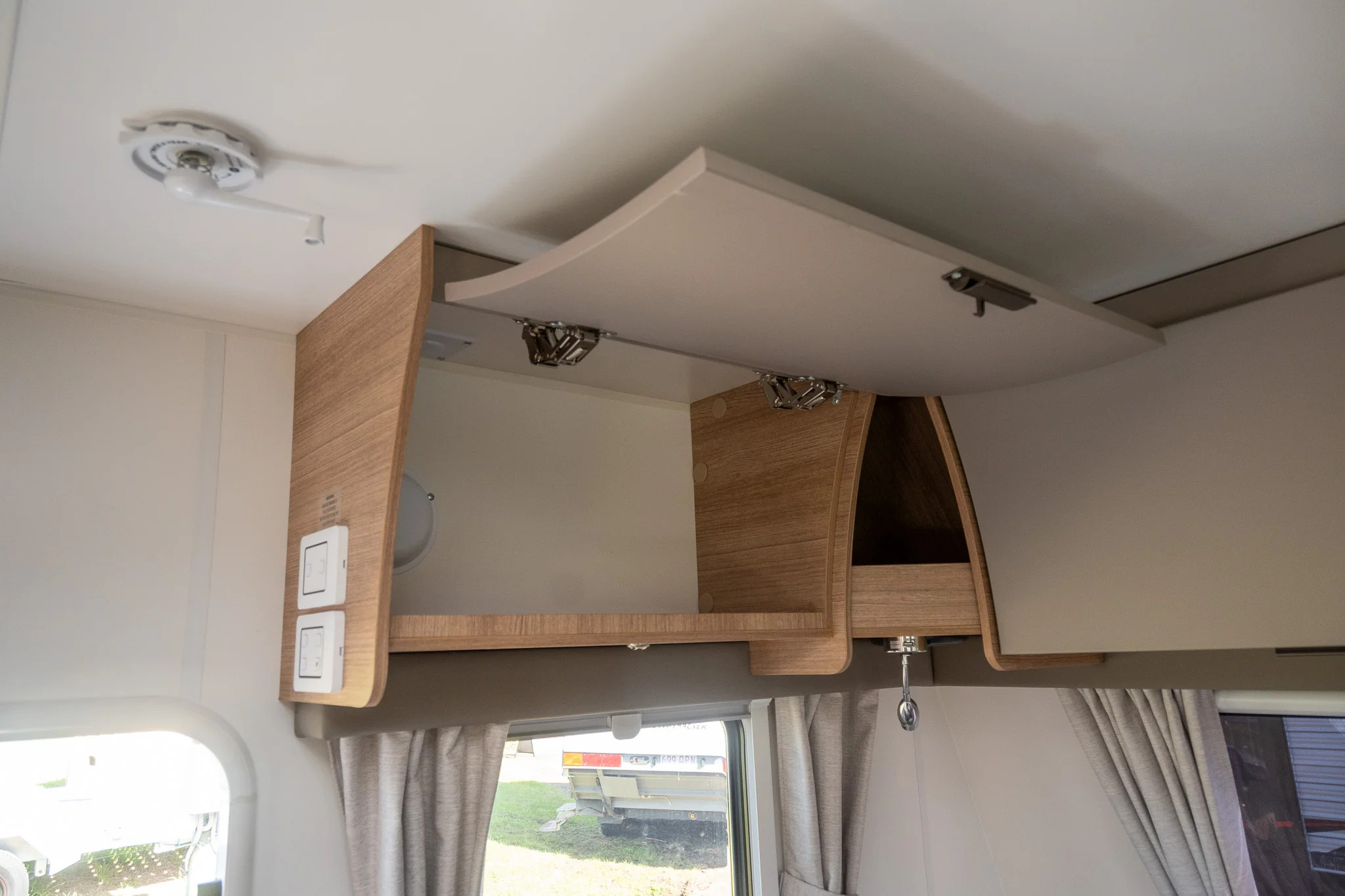 2024 Jayco Silverline 21'6" - Image 14