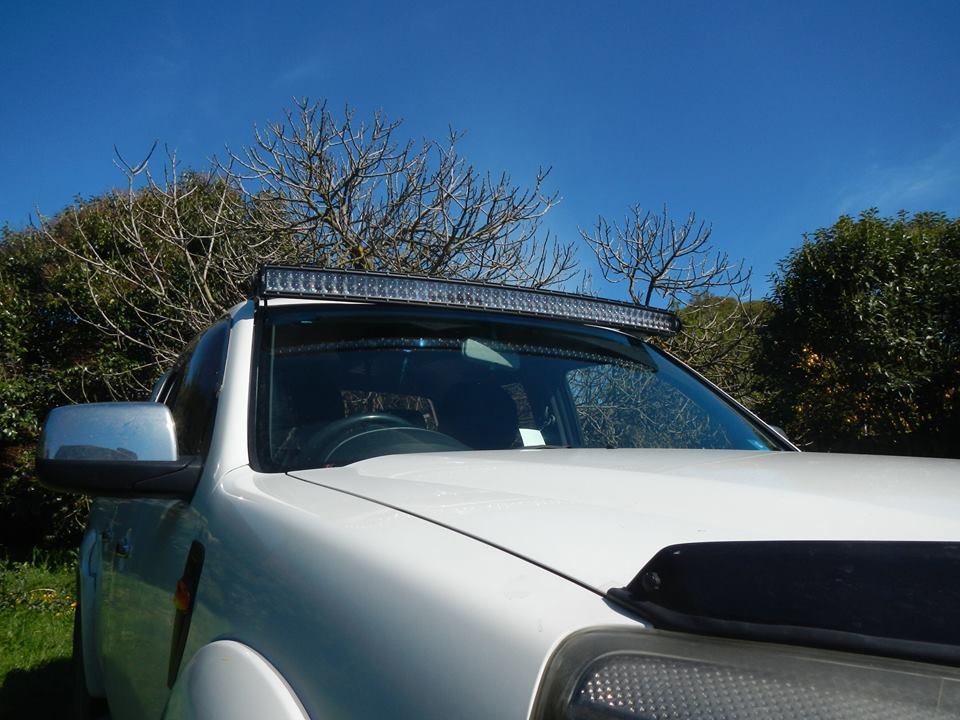 Ford Courier (2006 – 2011) 50" Curved Windscreen Mounting Brackets - Image 2