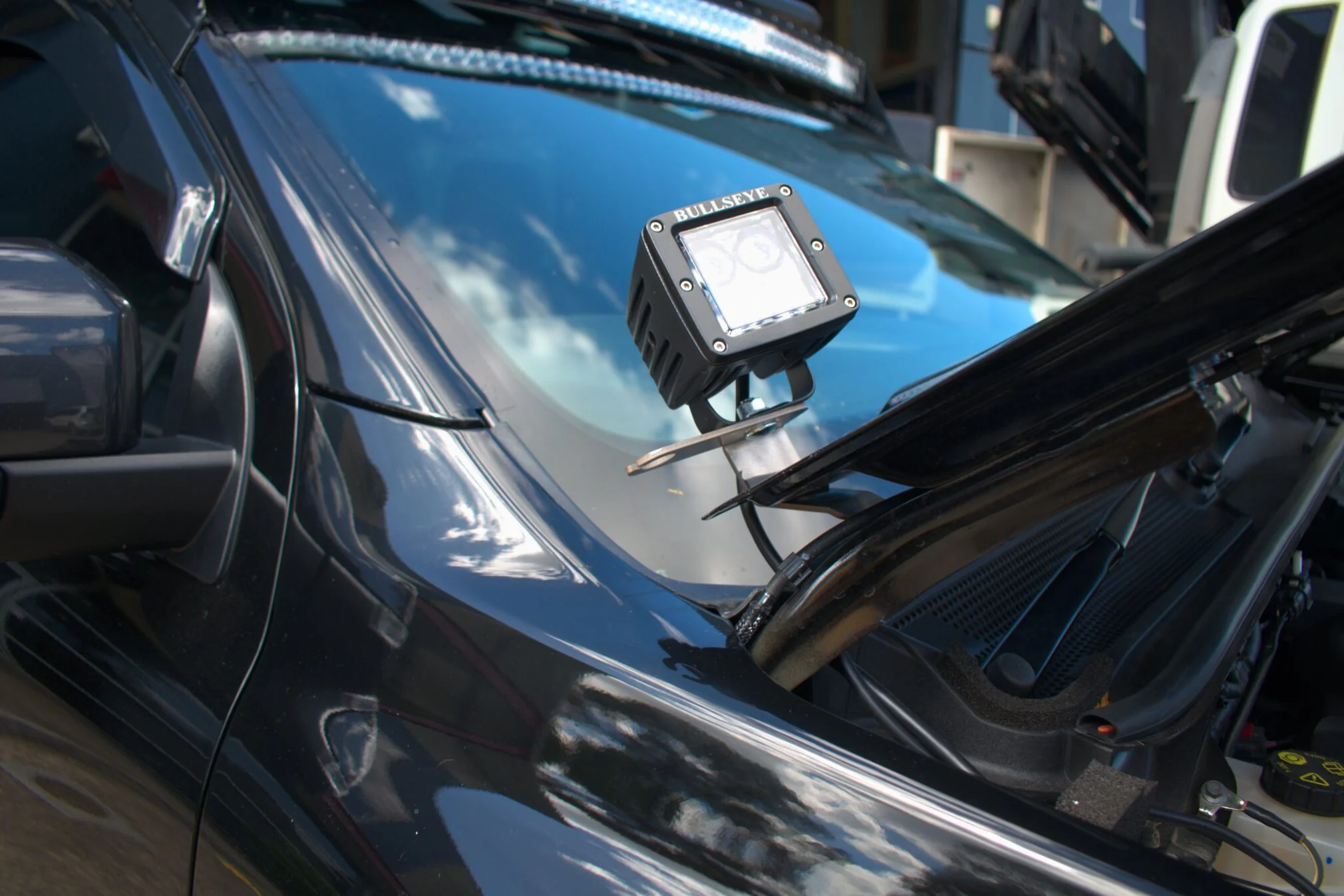 Ford Everest Next Gen Bonnet Aerial/Light Bracket - Image 2