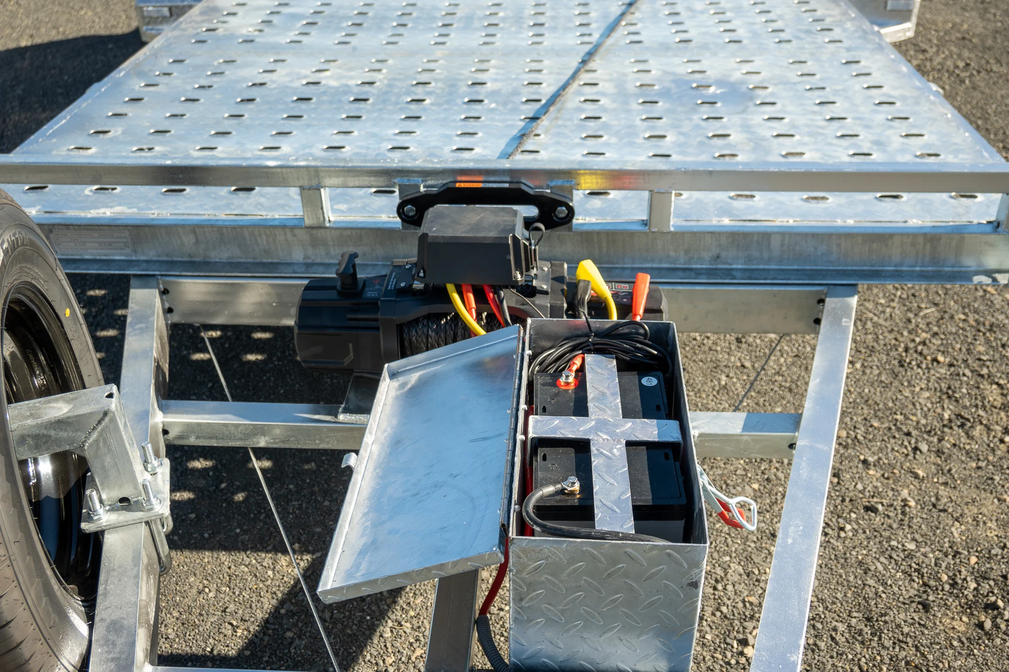 MAKS Drop Tail Vehicle Trailer w/Winch & Battery - Image 5