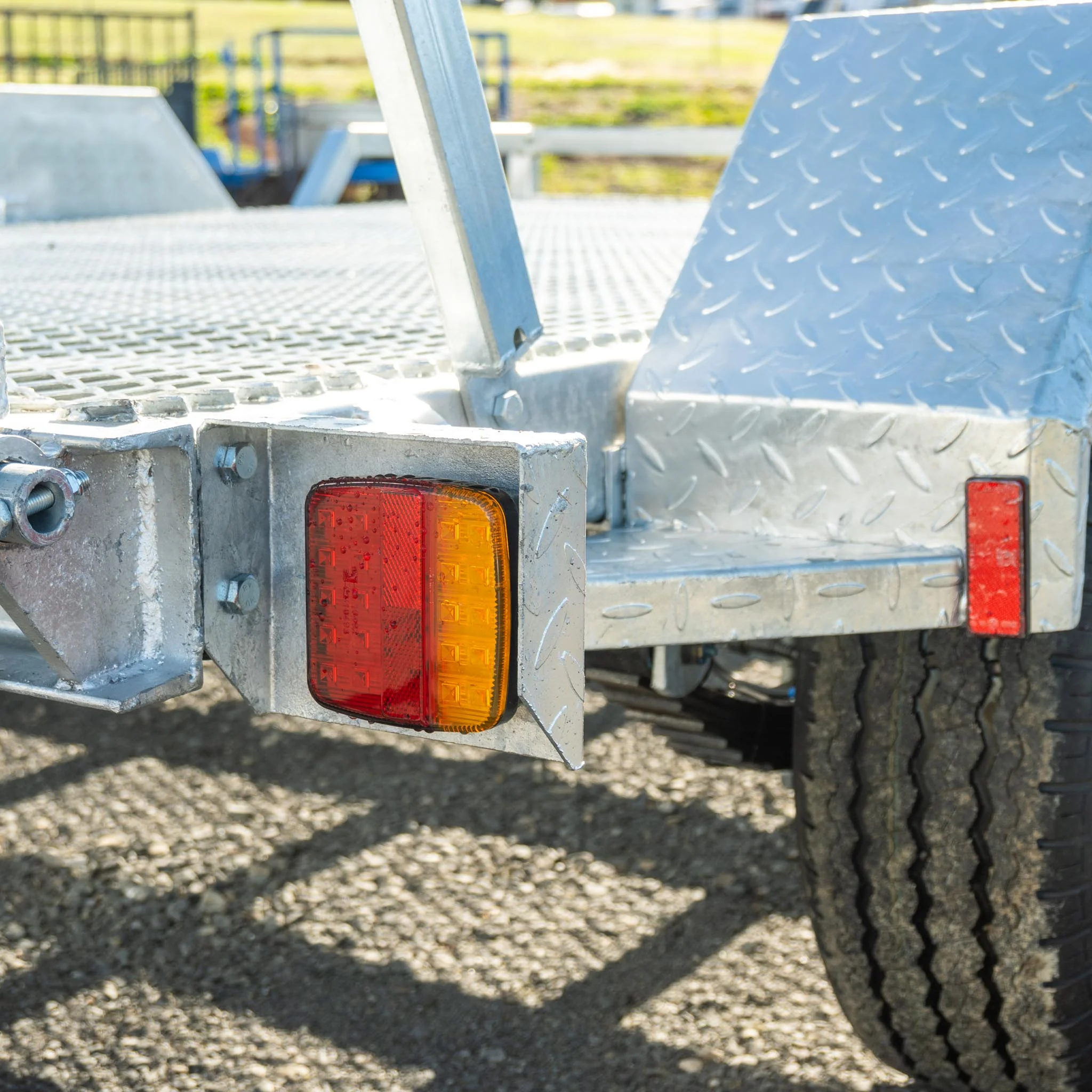 MAKS Heavy Duty Plant & Machinery Trailer (8 x 5) - Image 11