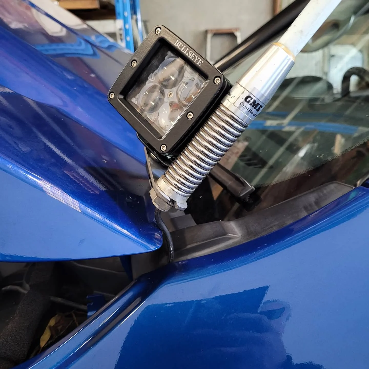 Mazda BT-50 (2011-2021) Bonnet Aerial and Light Bracket - Image 5
