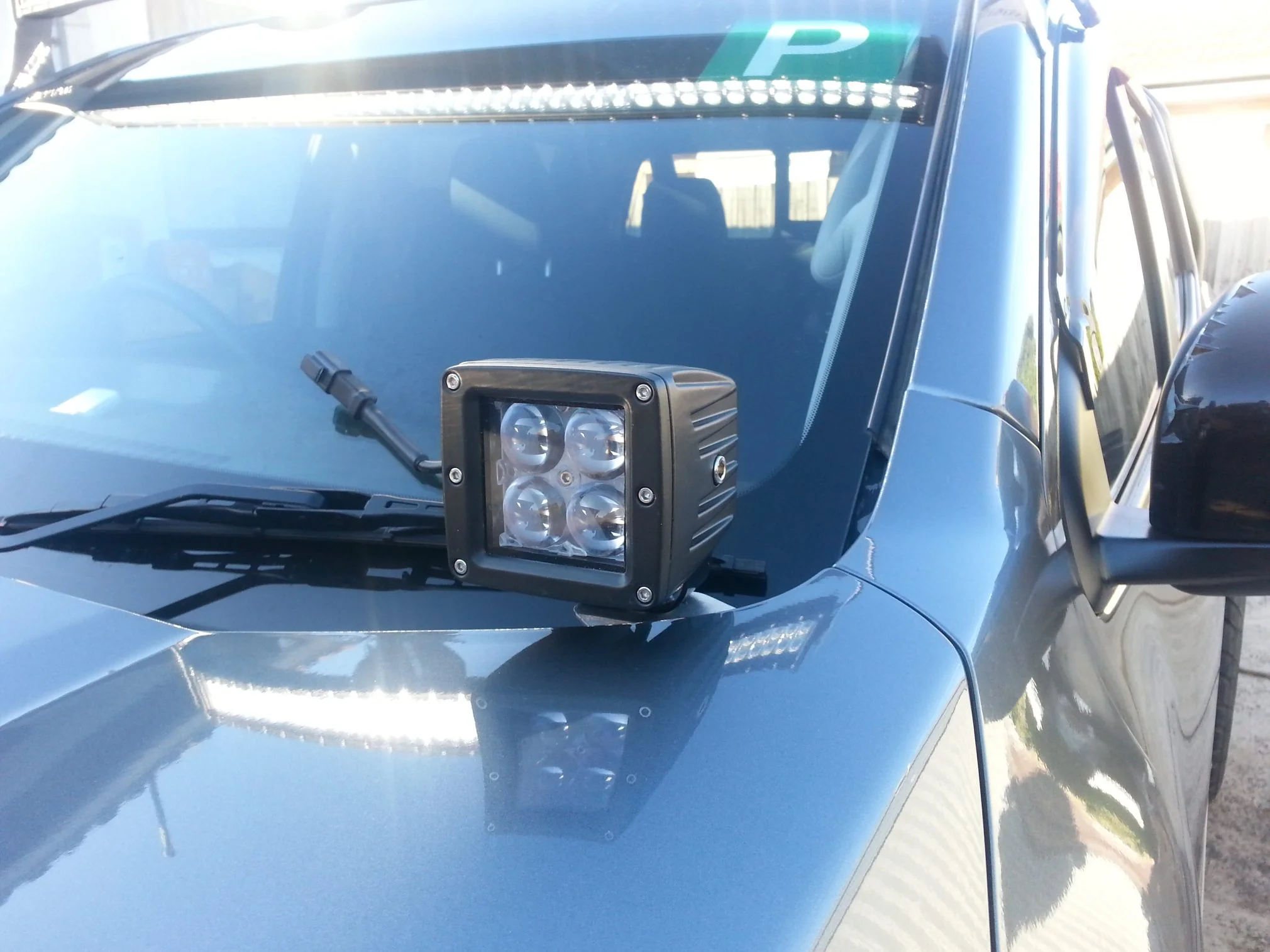 Nissan Navara D22 Bonnet Aerial/Light Bracket - Image 3