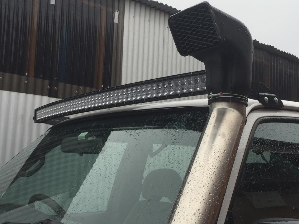 Toyota Landcruiser 80 Series 50" Curved Windscreen Mounting Brackets - Image 10